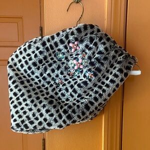 Sleeping on Snow Infinity Faux Fur Scarf